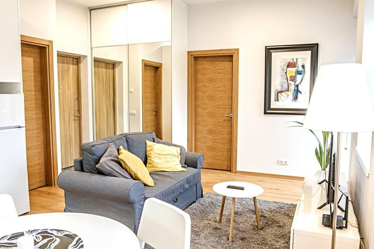 Modern 1Bd Apartment In Old Town By Hostlovers Kaunas Buitenkant foto