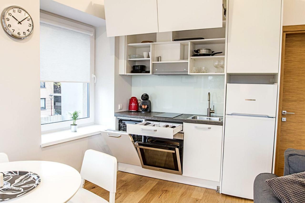 Modern 1Bd Apartment In Old Town By Hostlovers Kaunas Buitenkant foto